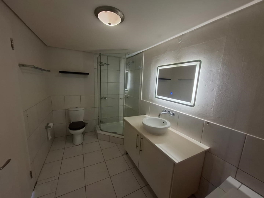 To Let 2 Bedroom Property for Rent in Sea Point Western Cape
